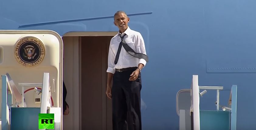 Όταν ο Κλίντον “έστησε” τον Ομπάμα στο Air Force One – ΒΙΝΤΕΟ