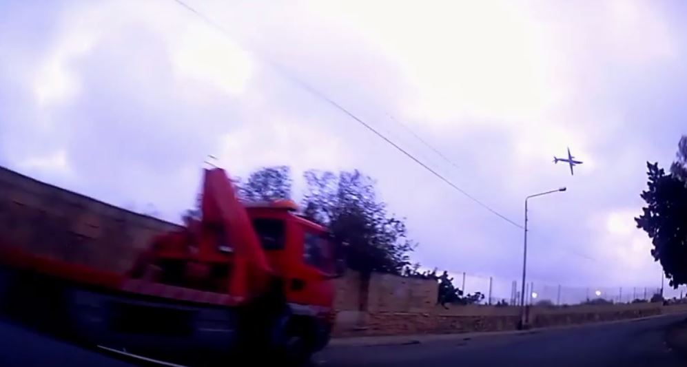 ΒΙΝΤΕΟ – Ντοκουμέντο – Η στιγμή της συντριβής του αεροπλάνου στη Μάλτα