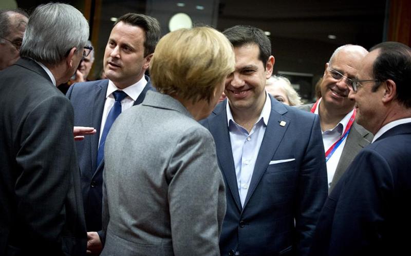 Νέοι διάλογοι «φωτιά» – Ολάντ: Ο Τσίπρας με πρόδωσε 2 φορές – Και η Μέρκελ υπέρ του Grexit