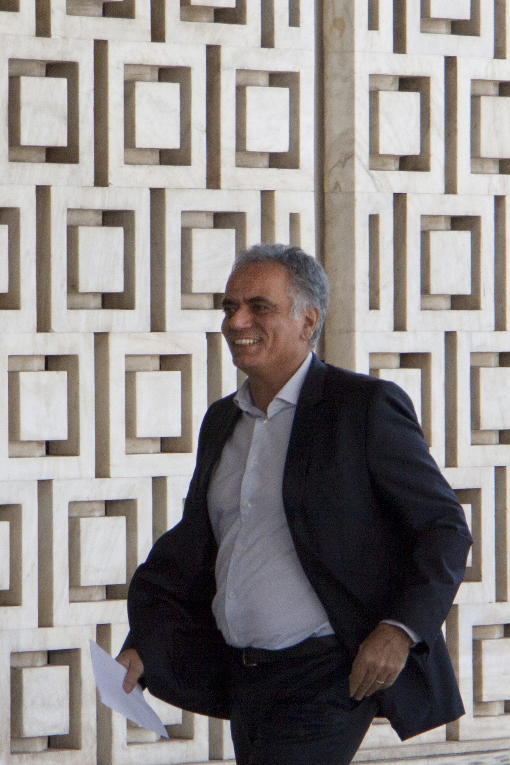 Να μην αφαιρεθούν κερδοφόρα κομμάτια του Δημοσίου για “peanuts” ζητά ο Σκουρλέτης