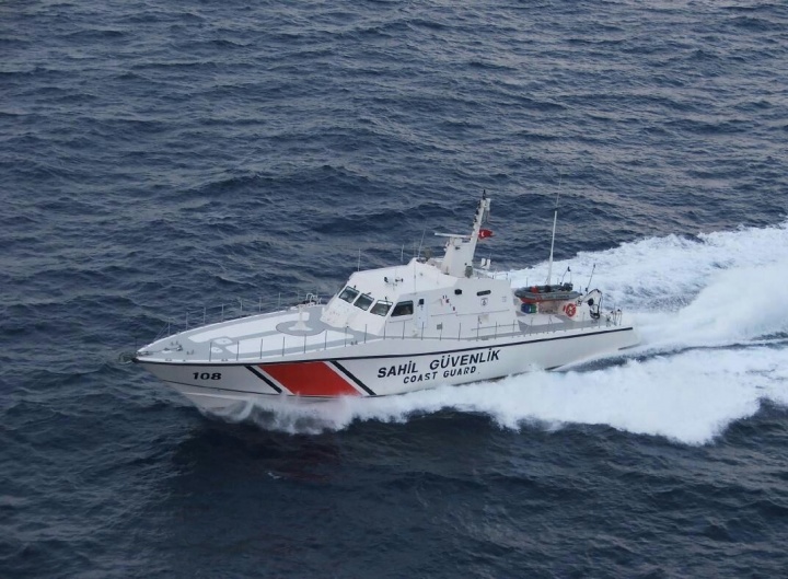 Τούρκοι λιμενικοί συνέλαβαν έξι Έλληνες ψαράδες ανοιχτά της Χίου