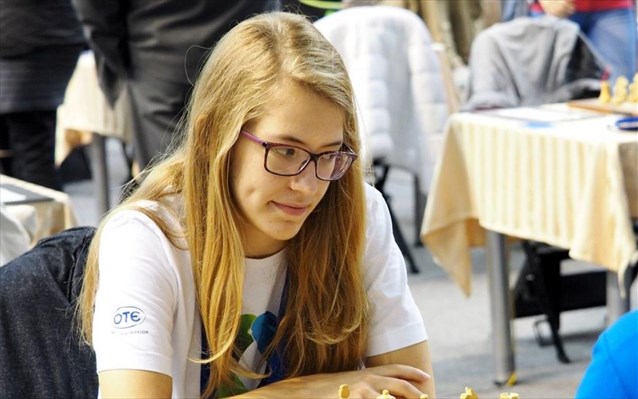 Συνάντηση με τους Παυλόπουλο και Τσίπρα θα έχει η παγκόσμια πρωταθλήτρια, Σταυρούλα Τσολακίδου