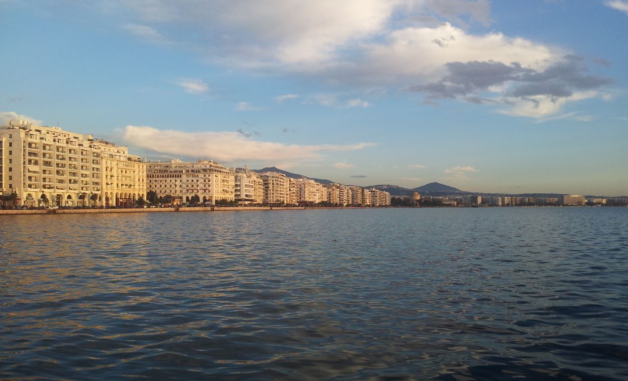 Πολεμικά πλοία στο λιμάνι Θεσσαλονίκης για τον εορτασμό της 28ης Οκτωβρίου