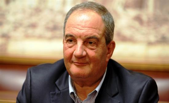 Περιβάλλον Καραμανλή: Καμία σχέση με πρόταση για Πολύδωρα