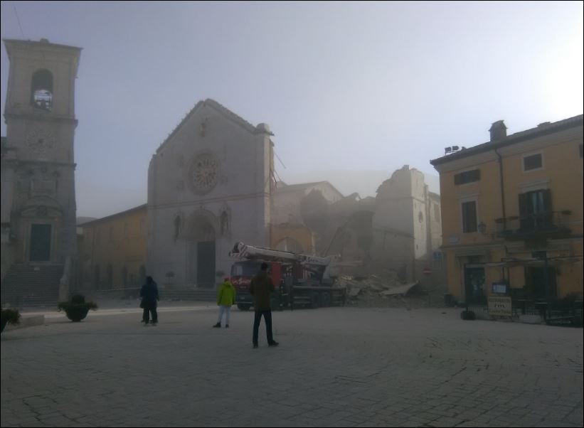 Νέα ΒΙΝΤΕΟ από τον ισχυρό σεισμό στην Ιταλία