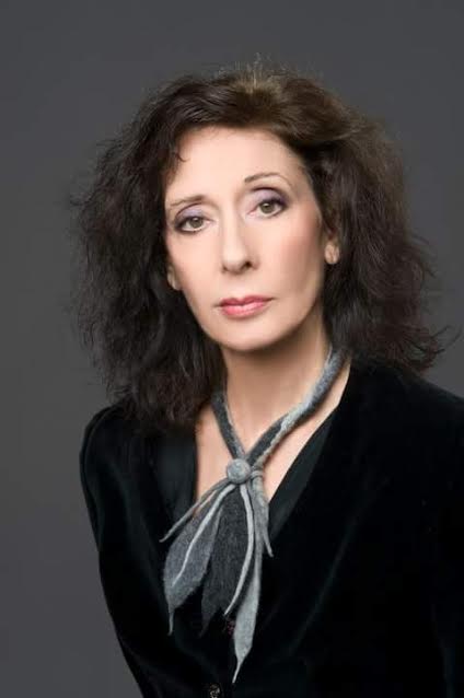 Η Ιμπροχώρη γίνεται…Κάρεν Στόουν!