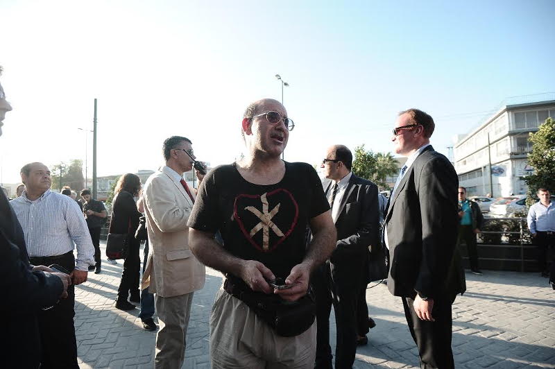 Πανικό στα γραφεία της ΝΔ προκάλεσε…Έλληνας πορνοστάρ – ΦΩΤΟ