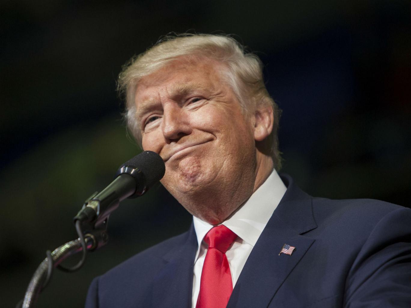 Ο Τραμπ αντιμέτωπος με καταγγελίες σεξουαλικής παρενόχλησης