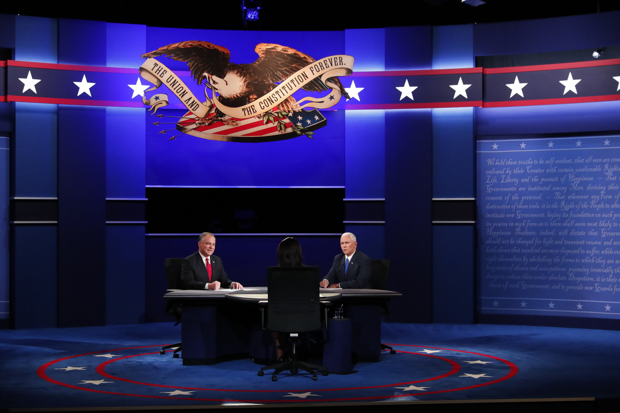 ΗΠΑ: 37 εκατ. τηλεθεατές παρακολούθησαν το ντιμπέιτ των υποψήφιων αντιπροέδρων