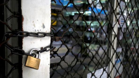 Περισσότερα τα “λουκέτα” στις φτωχές περιοχές – Τι δείχνει η έρευνα της ΕΣΕΕ