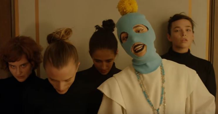 Οι Pussy Riot επιστρέφουν με νέο τραγούδι κατά του Τραμπ – ΒΙΝΤΕΟ