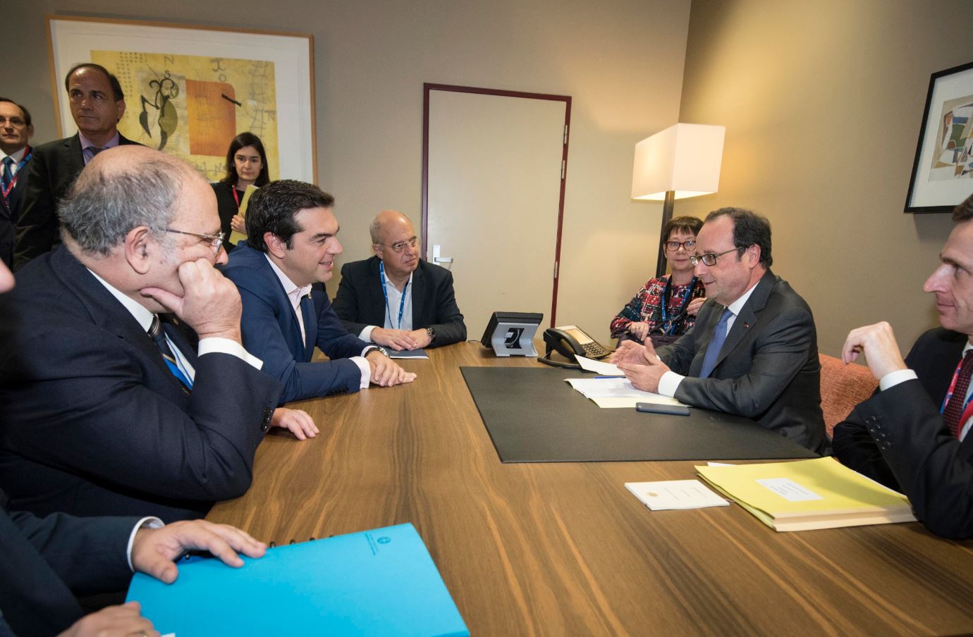 Το τετ α τετ του Τσίπρα με τον Ολάντ – ΦΩΤΟ