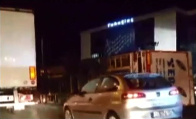 Κυκλοφοριακό χάος στον Κηφισό – Ντεραπάρισε νταλίκα – ΒΙΝΤΕΟ