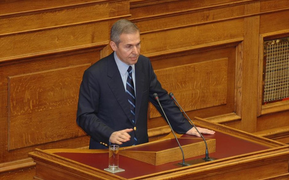 ΝΔ: Οι μάσκες της κοροϊδίας Καμμένου έπεσαν