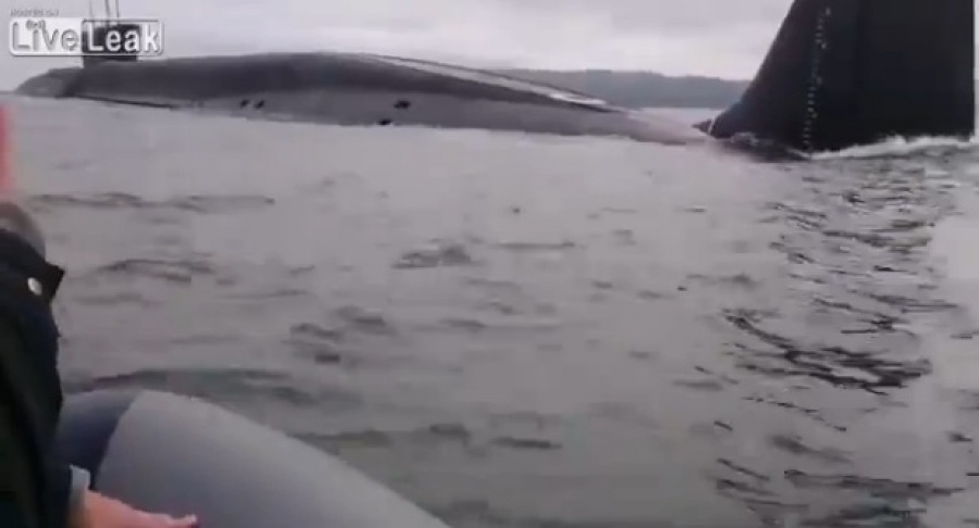 Ψαράδες στη Ρωσία “έπιασαν” υποβρύχιο – ΒΙΝΤΕΟ