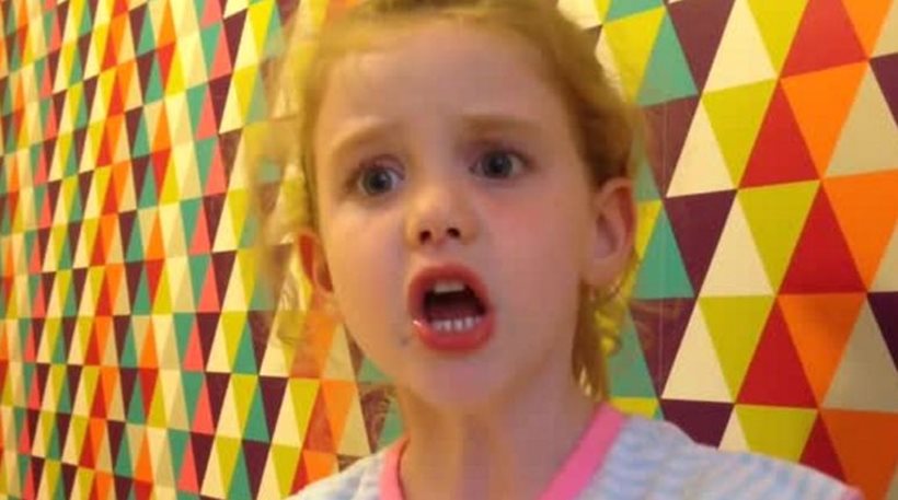 Βρετανία: 5χρονη τα «έψαλε» στην Τερέζα Μέι για τους άστεγους