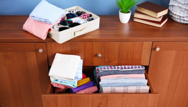 5 πράγματα που πρέπει να πετάξετε τα επόμενα 10 λεπτά από το σπίτι σας