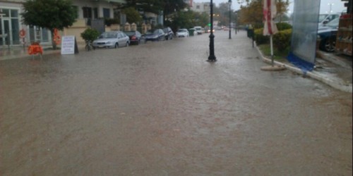 Πλημμύρες και μεγάλα προβλήματα από την κακοκαιρία στη νότια Κέρκυρα