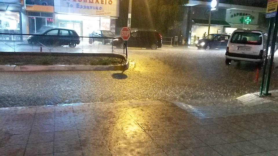 Σοβαρά προβλήματα από την ισχυρή βροχόπτωση στον Πύργο – ΦΩΤΟ – ΒΙΝΤΕΟ
