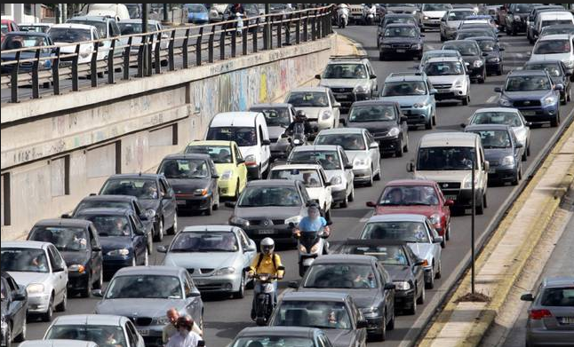 Μποτιλιάρισμα στην Αθηνών – Λαμίας μετά από καραμπόλα