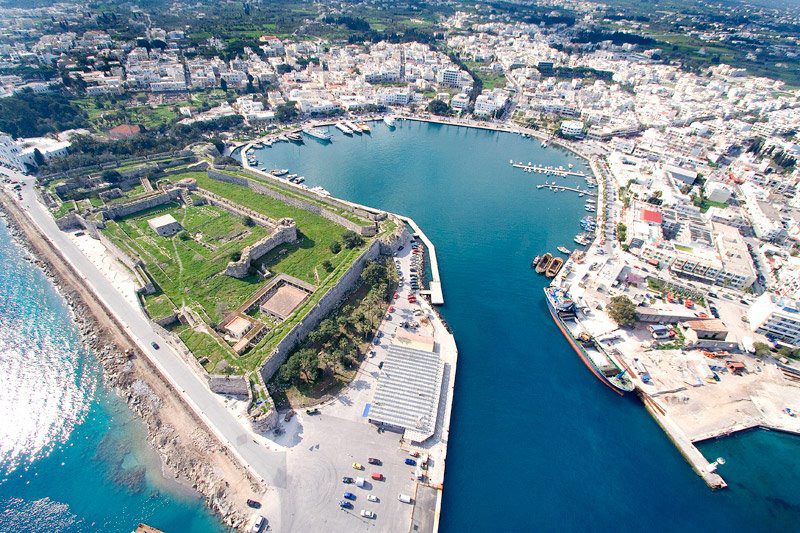 Σύλλογοι γονέων στην Κω: “Όχι στην παραχώρηση σχολικών κτιρίων για τα προσφυγόπουλα”