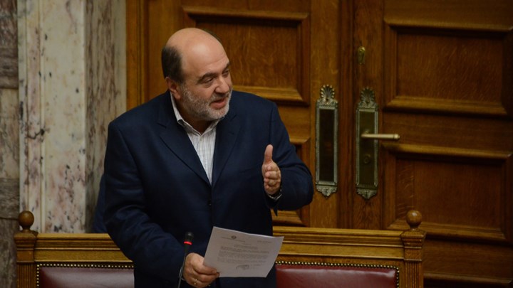 Αλεξιάδης: Στα 105 εκατ. ευρώ το επίδομα θέρμανσης – Τι εξετάζεται για τους δικαιούχους