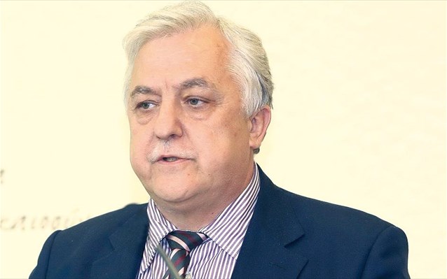 Επιτελικά υπουργεία με λίγους υπαλλήλους προτείνει ο Αλέκος Παπαδόπουλος