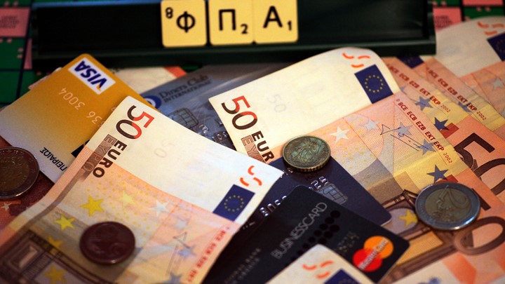 ΓΓΔΕ: Τι ισχύει για τους υπόχρεους σε ΦΠΑ που μένουν σε άλλες χώρες της ΕΕ