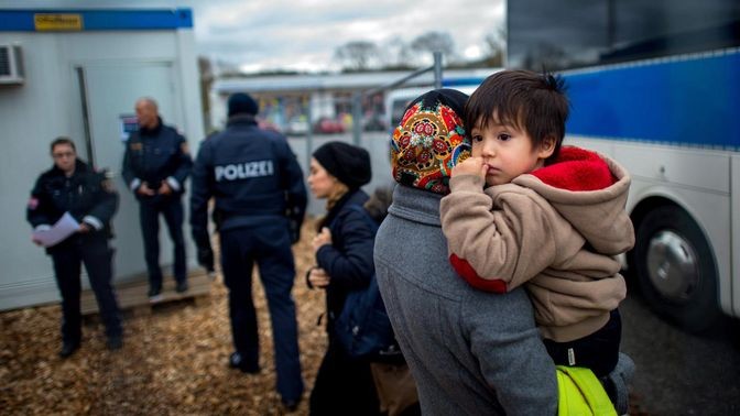 DW: Μετεγκατάσταση προσφύγων από Ελλάδα στη Γερμανία τον Νοέμβριο