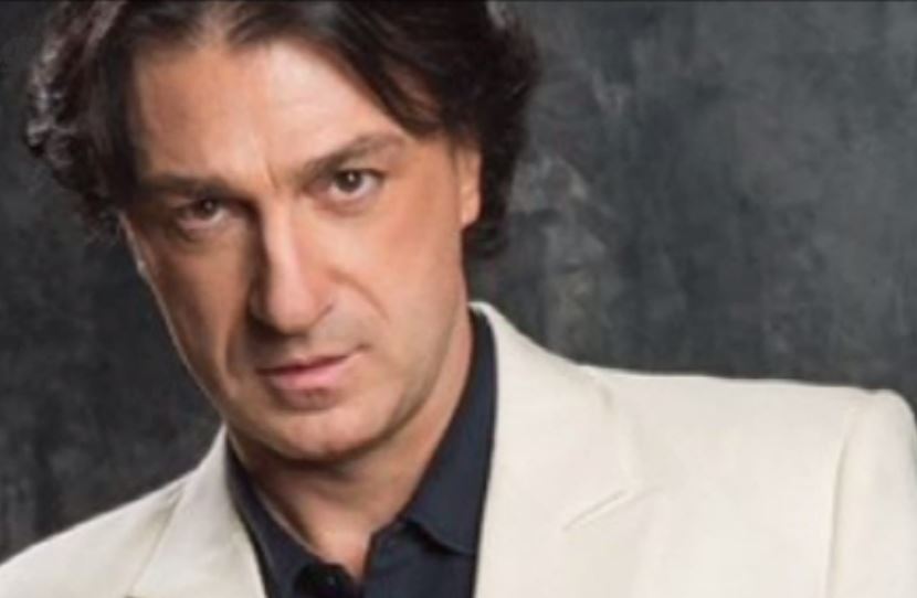 Ο Έλληνας καλλιτέχνης που μαγεύει τους Ρώσους – ΒΙΝΤΕΟ