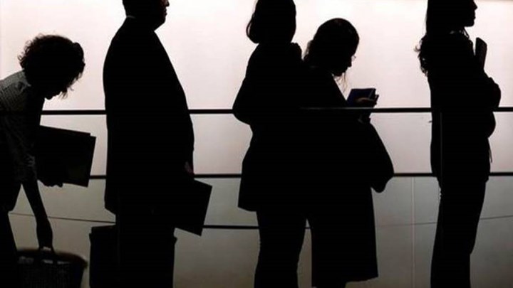 Επικίνδυνη… πολυφωνία στις πλάτες των εργαζομένων