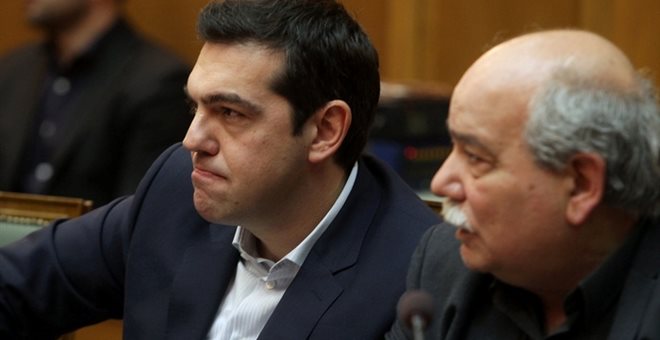 Ο Τσίπρας στον Βούτση: Να συγκληθεί τη Δευτέρα η Διάσκεψη των Προέδρων για το ΕΣΡ