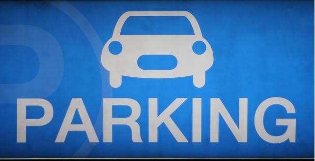 Αυτή η στάθμευση στο Παγκράτι αξίζει… βραβείο – ΦΩΤΟ