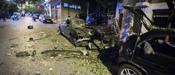 Κόντρα Τόσκα – Κουμουτσάκου για τη βομβιστική επίθεση στα Εξάρχεια