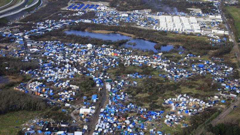 1.300 ασυνόδευτοι ανήλικοι πρόσφυγες στη “ζούγκλα του Καλαί”