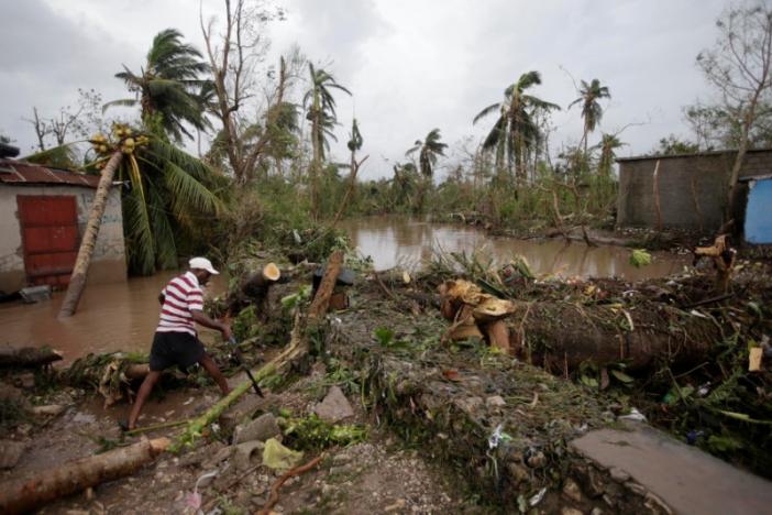 Στους 17 οι νεκροί από τον φονικό τυφώνα Μάθιου – ΦΩΤΟ