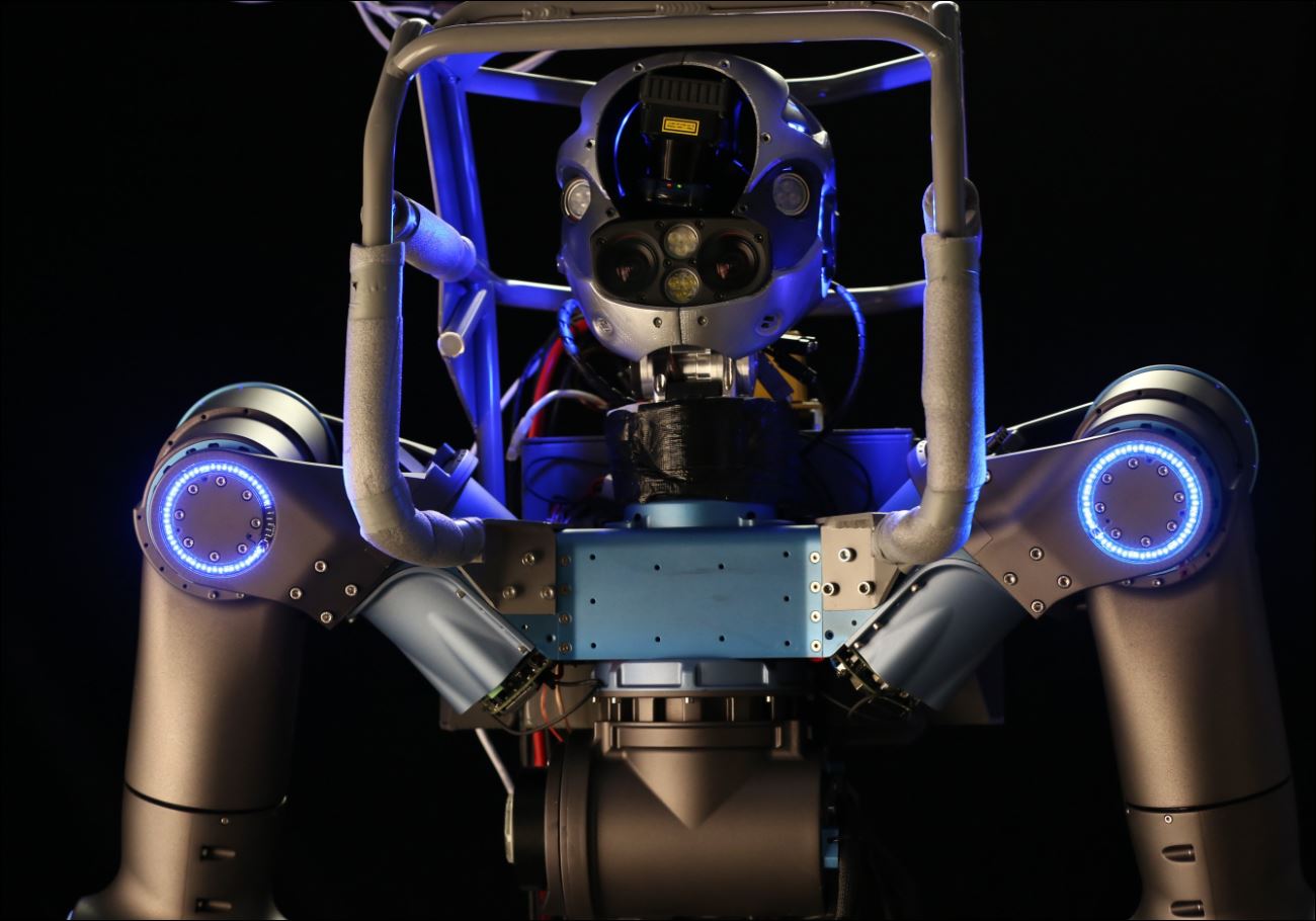 Έλληνας σχεδίασε και κατασκεύασε ανθρωποειδές ρομπότ σε χρόνο ρεκόρ