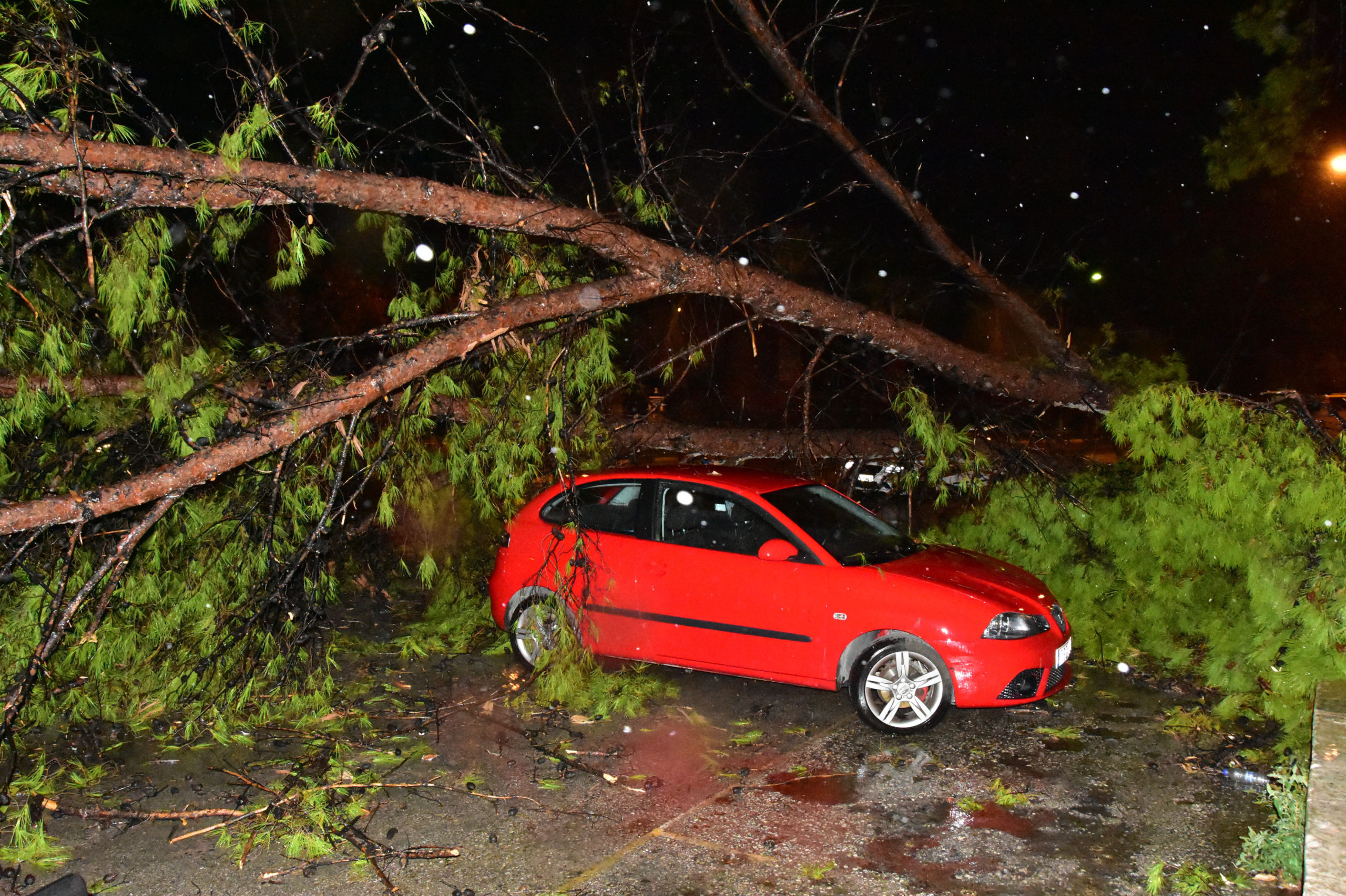 328 κλήσεις για παροχή βοήθειας δέχθηκε η Πυροσβεστική