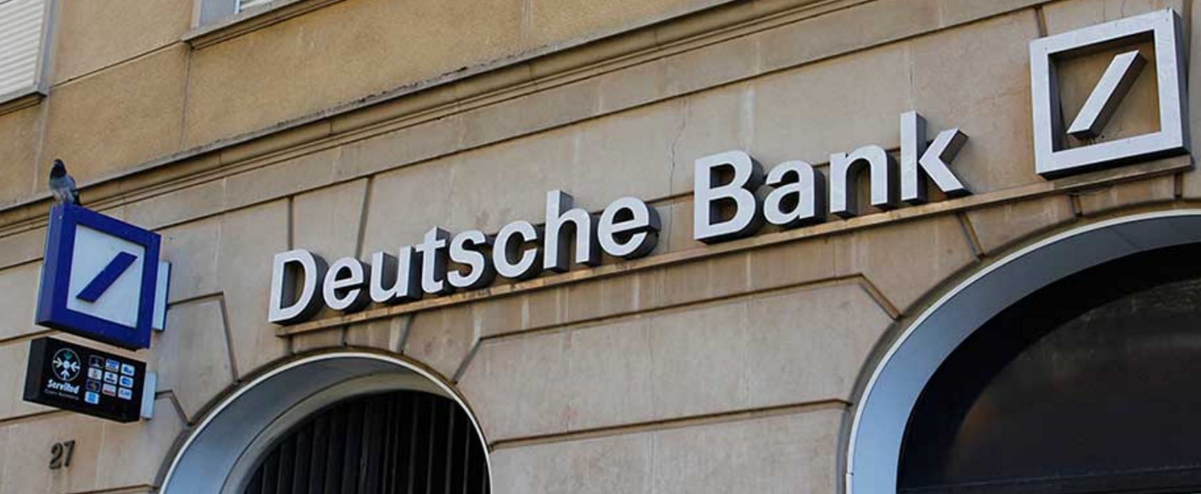 WSJournal: Το τραπεζικό πρόβλημα της Γερμανίας μεγαλύτερο από αυτό της Deutsche Bank