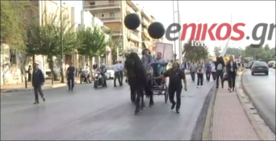 Σε εξέλιξη η πορεία των εργαζομένων των νοσοκομείων στο κέντρο της Αθήνας – ΒΙΝΤΕΟ