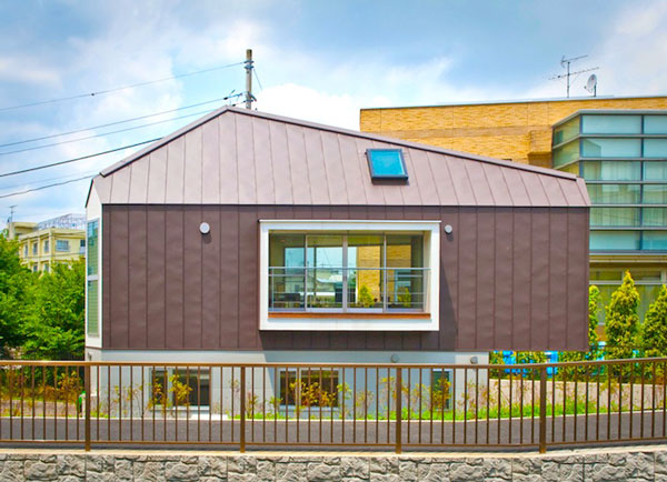 perierga.gr - Το πιο... στενό σπίτι που είδατε ποτέ! perierga.gr - Το πιο... στενό σπίτι που είδατε ποτέ!