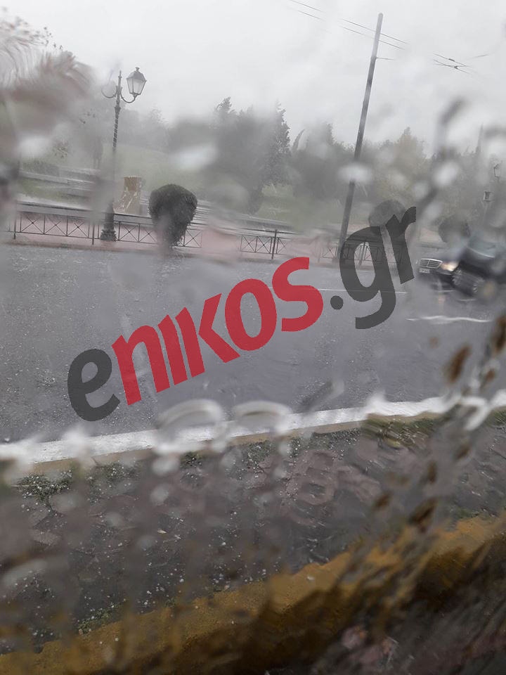 Καταρρακτώδης βροχή στην Κηφισίας – ΦΩΤΟ – ΤΩΡΑ
