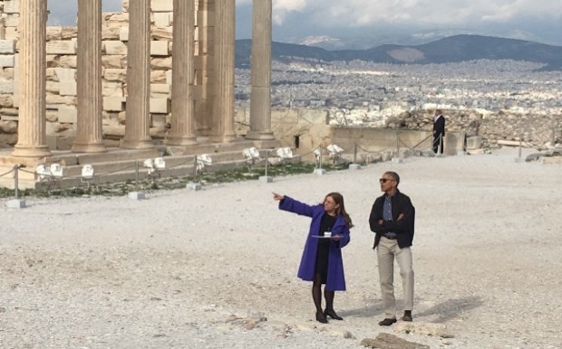 Ολοκληρώθηκε η ξενάγηση του Ομπάμα στην Ακρόπολη – ΤΩΡΑ