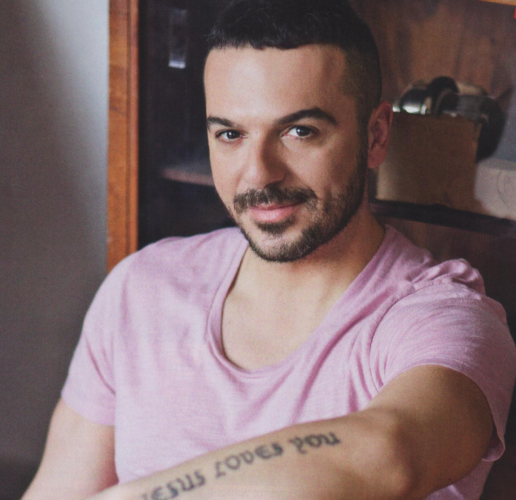 Το «καρφί» του Τριαντάφυλλου για τους τραγουδιστές – παρουσιαστές