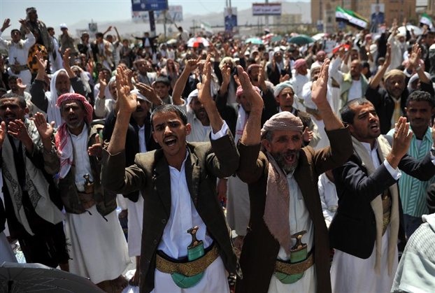 Υεμένη – Οι Χούτι άφησαν ελεύθερο έναν Αμερικανό όμηρο που κρατούσαν πάνω από 18 μήνες