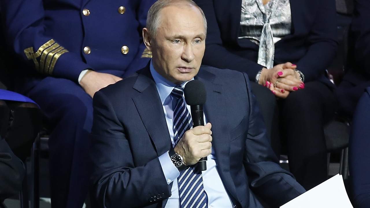 Νόμο-σταθμό για τη χρήση των αναβολικών υπέγραψε ο Πούτιν