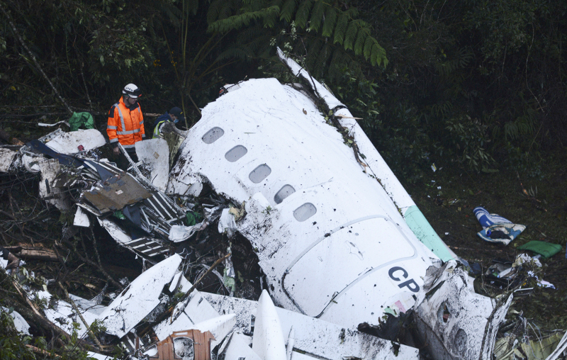 Εντοπίστηκαν τα μαύρα κουτιά του αεροσκάφους που συνετρίβη στην Κολομβία – ΦΩΤΟ