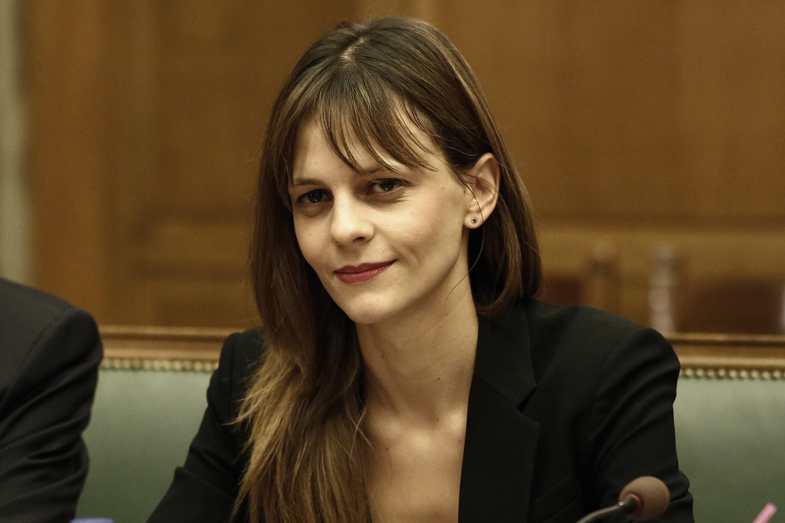 Τα χαμόγελα Καμμένου – Αχτσιόγλου στο Υπουργικό Συμβούλιο – ΦΩΤΟ