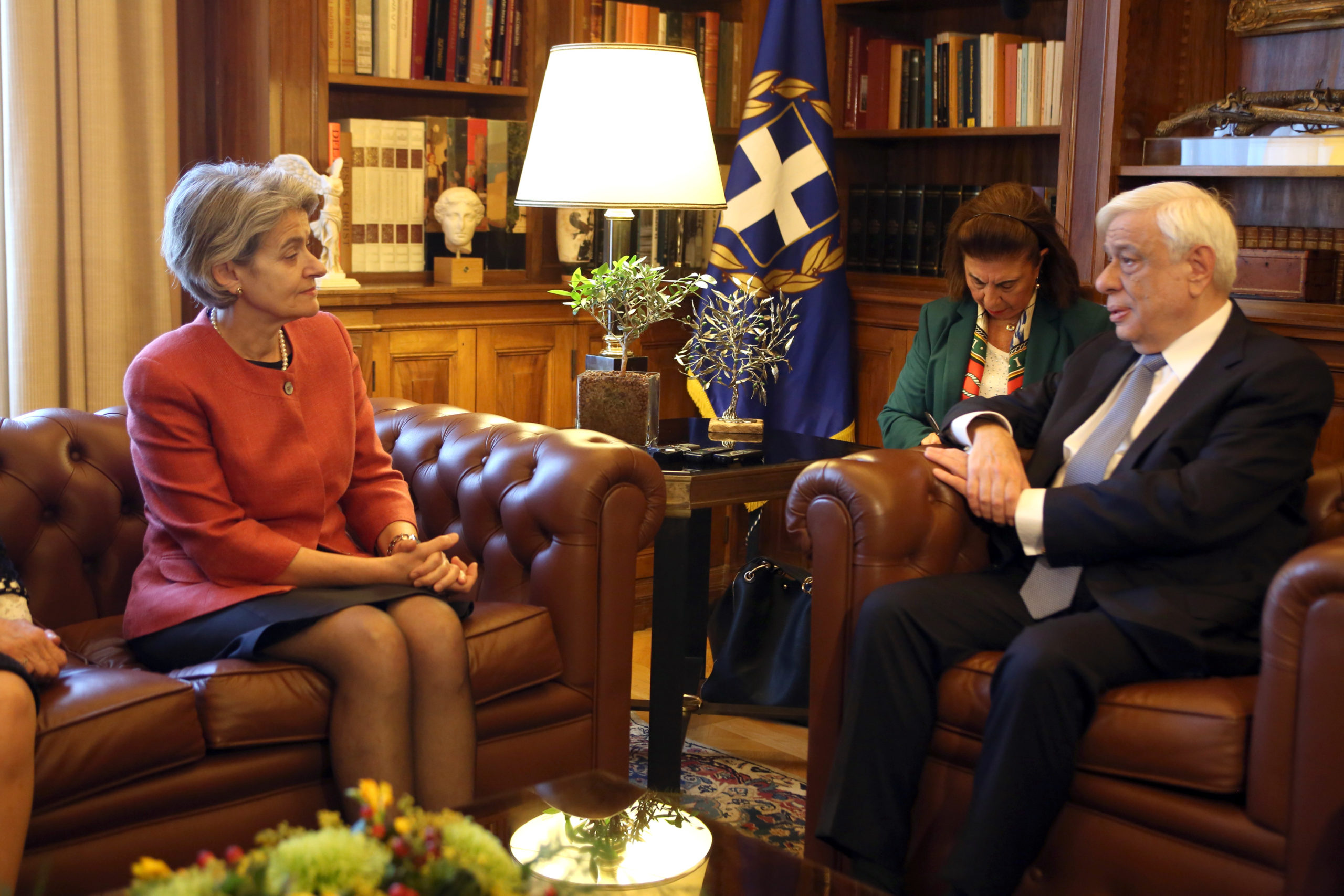 Παυλόπουλος: Η φιλοξενία και το φιλότιμο έχουν ρίζα ελληνική