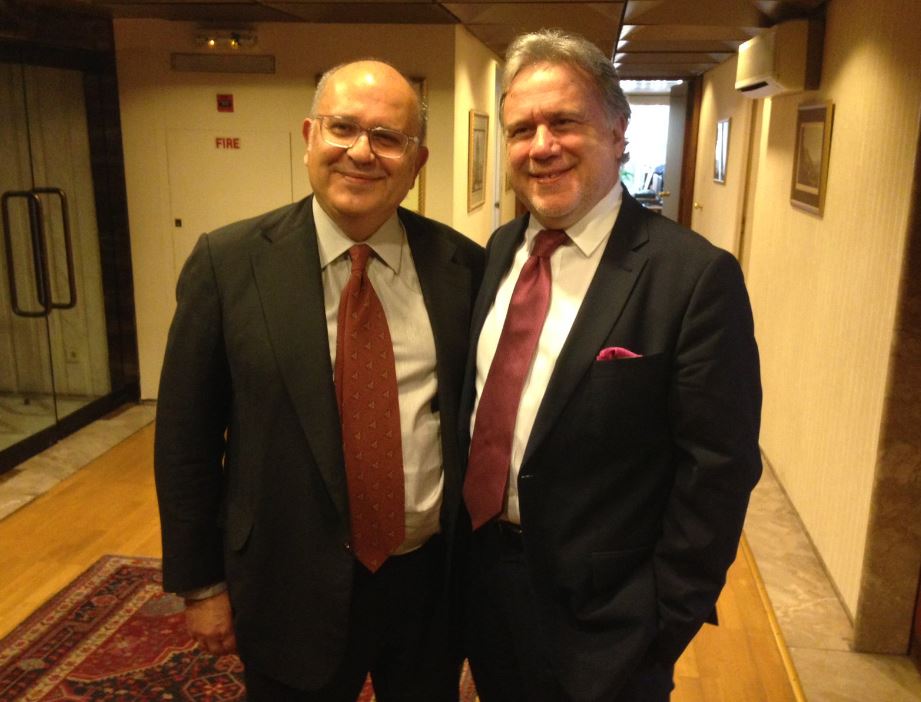 H παράδοση – παραλαβή χαρτοφυλακίου ΑΝΥΠΕΞ από τον Ξυδάκη στον Κατρούγκαλο